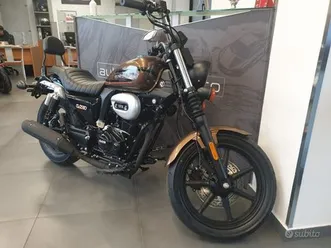 um-renegade-125-renegade-sport-125