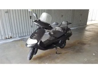 piaggio-super-hexagon-250-2000