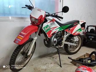 rieju-rr-am-50-edicion-castrol