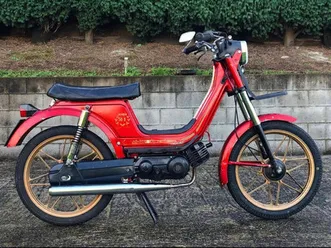derbi-variant-boton-rojo
