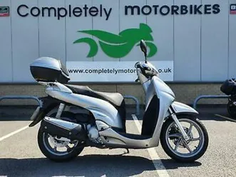 honda-sh300-2009-only-10284-miles-from-new-tidy-example