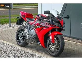 2006-honda-cbr1000rr-fireblade-in-red-black