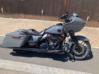 harley-davidson-road-glide-cvo-gunship-grey