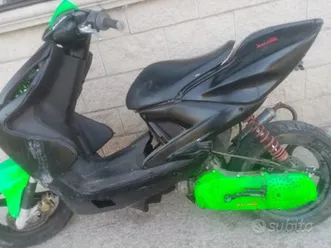 scooter-areox-modificato-uso-pista