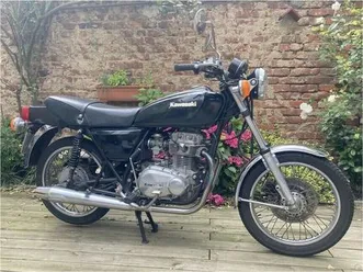 kawasaki-z400-tuv-neu-schwarz-1981-oldtimer