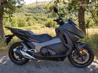 honda-integra-750-dct-2016