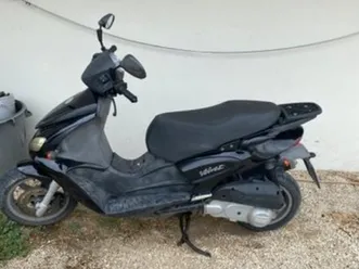 scooter-benelli-velvet-125-4t