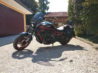 hyosung-aquila-650-limited-edition