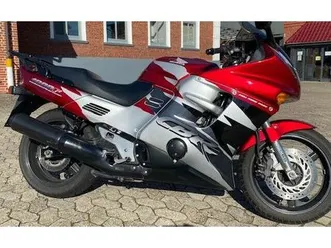 honda-cbr-1000-f-sc24-1-hand