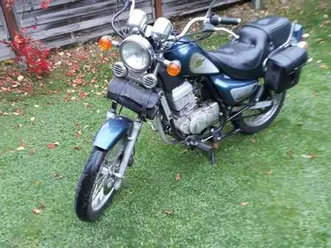 hyosung-cruise-ga-125-cruise-2-de-luxe-chopper-cruiser