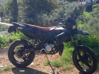 vendo-malaguti-xsm-50-supermotard-2003