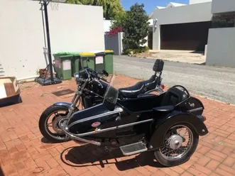 honda-magna-shadow-750-v4-with-sidecar