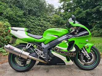 kawasaki-zx7r-classic-supersport-bike