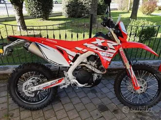 honda-crf-450-xr-red-moto