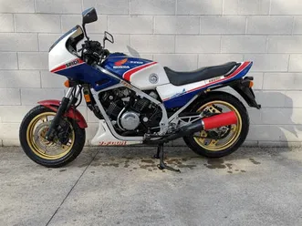 vendo honda vf750f d'epoca a mossa (codice 7851734) - moto.it