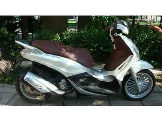 vendo piaggio beverly 300 i.e. abs-asr (2016 - 20) nuova a montebelluna (codice 7501738) - moto.it