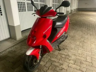 malaguti-f12-phantom-ducati-corse-edition