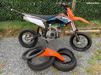 125-ycf-bigy-2018-stunt-cross-sm-neuve