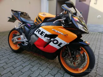 honda-cbr1000rr-repsol-2005
