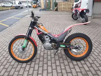 trial-montesa-cota-4rt-250-repsol