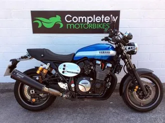 2016-yamaha-xjr1300-in-blue