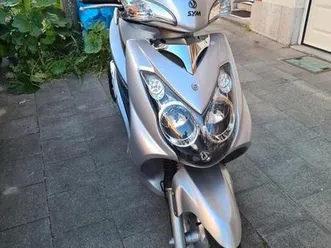 sym-vs-125-cc-2012-scooter-125-scooter-125cc-scooter-sym