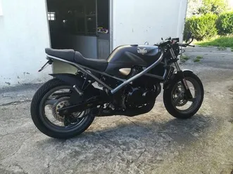 susuki-bandit-400-cafe-racer