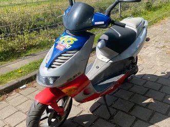 aprilia-sr50-valentino-rossi-minarelli-lc-9000km