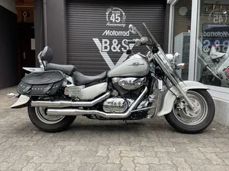 suzuki-vl1500-intruder-boulevard-vance-hines-auspuff