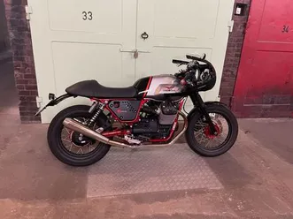 moto-guzzi-v7-racer-ii-custom-umbau-mit-stucchi-verkleidung