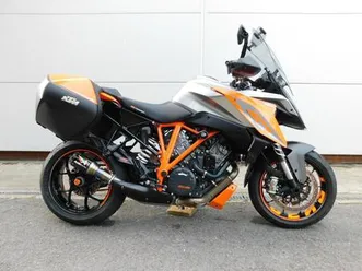 ktm-1290-superduke-gt-2016-panniers-austin-racing-exhaust-electronic-suspens
