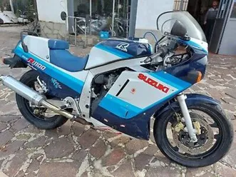 1986-suzuki-gsxr-1100-first-series