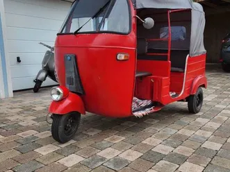 tuk-tuk-faro-basso-vespa-ape-calessino-bajaj-taxi-nur-heute