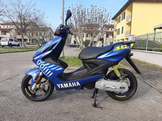 yamaha-aerox-race-replica-valentino-rossi-46-blu-azzurro