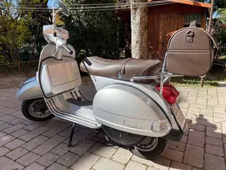 vespa-px-125-limited-px-125-70-anniversario-argento