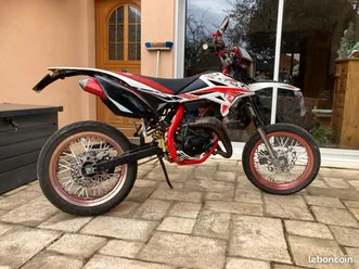50cc-beta-rr-motard-track-2014