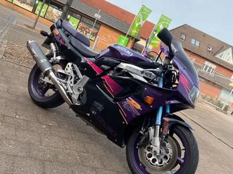 suzuki-gsxr-750w-1994-gr7bb-lila-schwarz