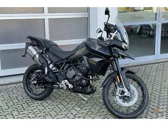 triumph tiger 900