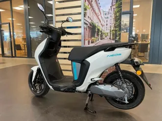 yamaha neos elskoter • 2022