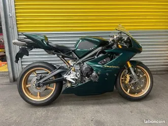 triumph-daytona-675-piste