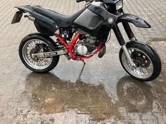 cagiva-w8-supermoto-yamaha-dt
