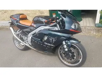 triumph-daytona-955i-centennial-edition