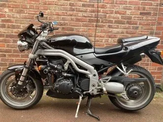 triumph-speed-triple-955-955-cc