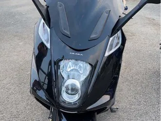 gilera-gp800-noir-bonne-etat