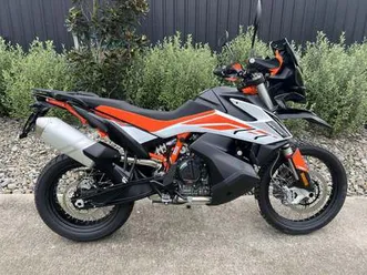 2022-ktm-790-adventure-r-save-2000
