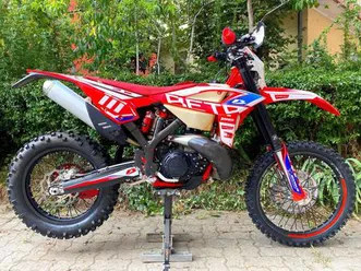 vendo-betamotor-rr-300-2t-enduro-2021-usata-a-casalgrasso-codice-9228456-moto-it