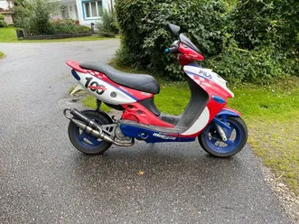 malaguti-firefox-f15-ducati-corse-tds-bastler