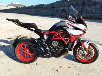 mv-agusta-turismo-veloce-rc-scs-lusso-ed-limitata