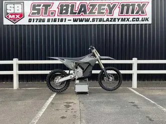 brand-new-stark-varg-electric-motocross-bike-80hp