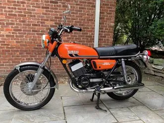 1975-yamaha-rd350-rd250